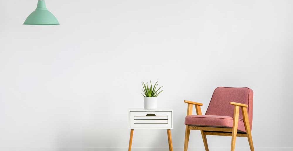 Minimaliseren en minder meubelstukken in huis voor een frisser gevoel