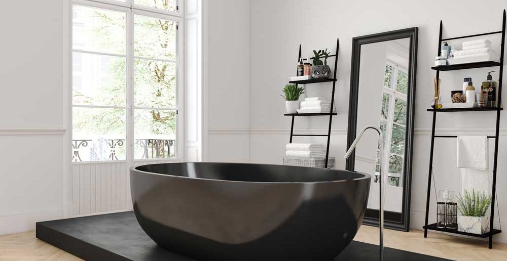 Ga voor een opvallende zwarte badkuip in huis