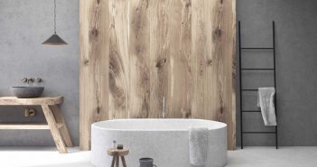 Ga voor hout in de badkamer voor een moderne look
