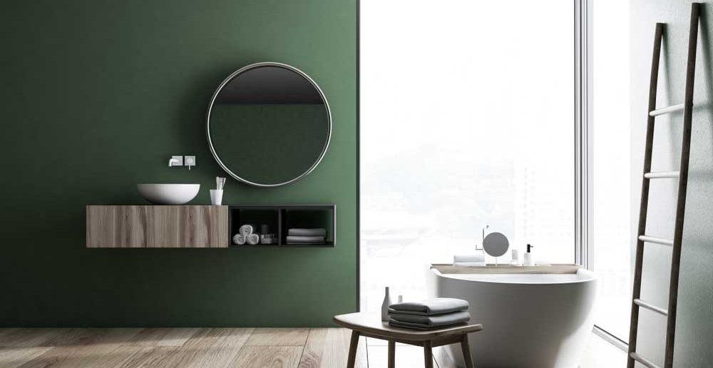 Kleur in de badkamer: een groene muur!