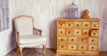 Prachtig: de vintage kast van hout in huis