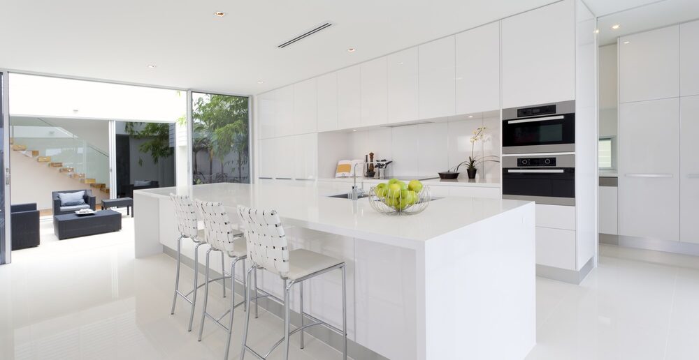 Inspiratie moderne witte keukens