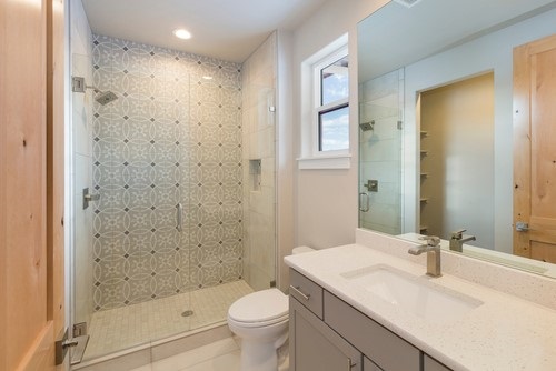 6 tips om de badkamer op te knappen zonder verbouwing