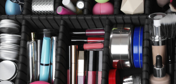 Je make-up voorraad mooi opbergen: 5 handige tips en tricks